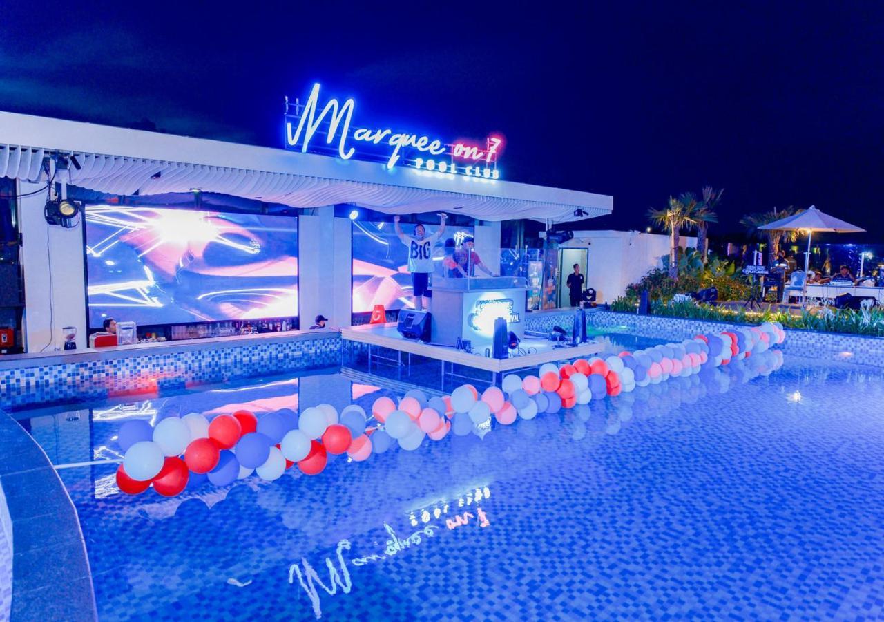 Pentacity Hotel Balikpapan ภายนอก รูปภาพ