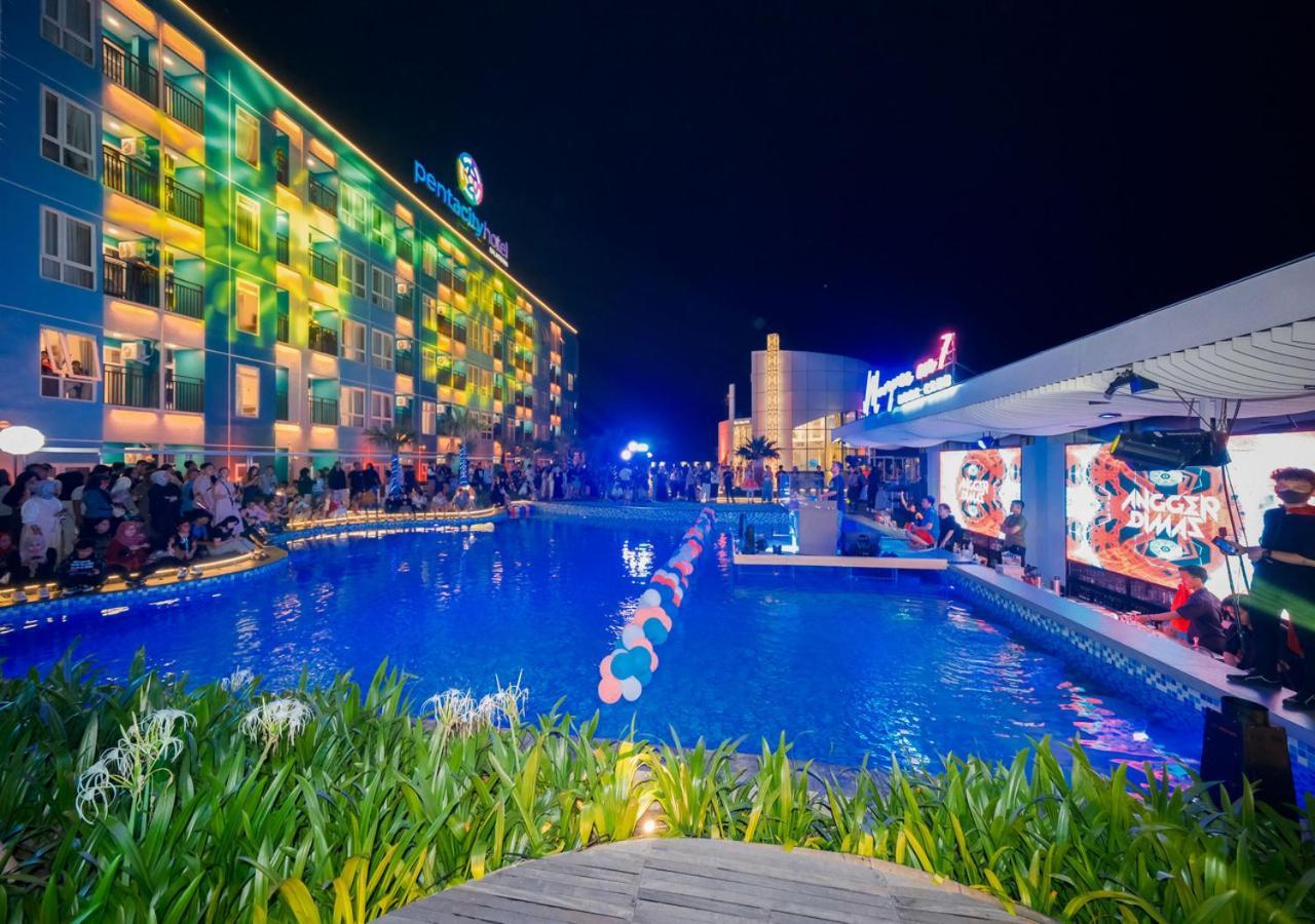 Pentacity Hotel Balikpapan ภายนอก รูปภาพ