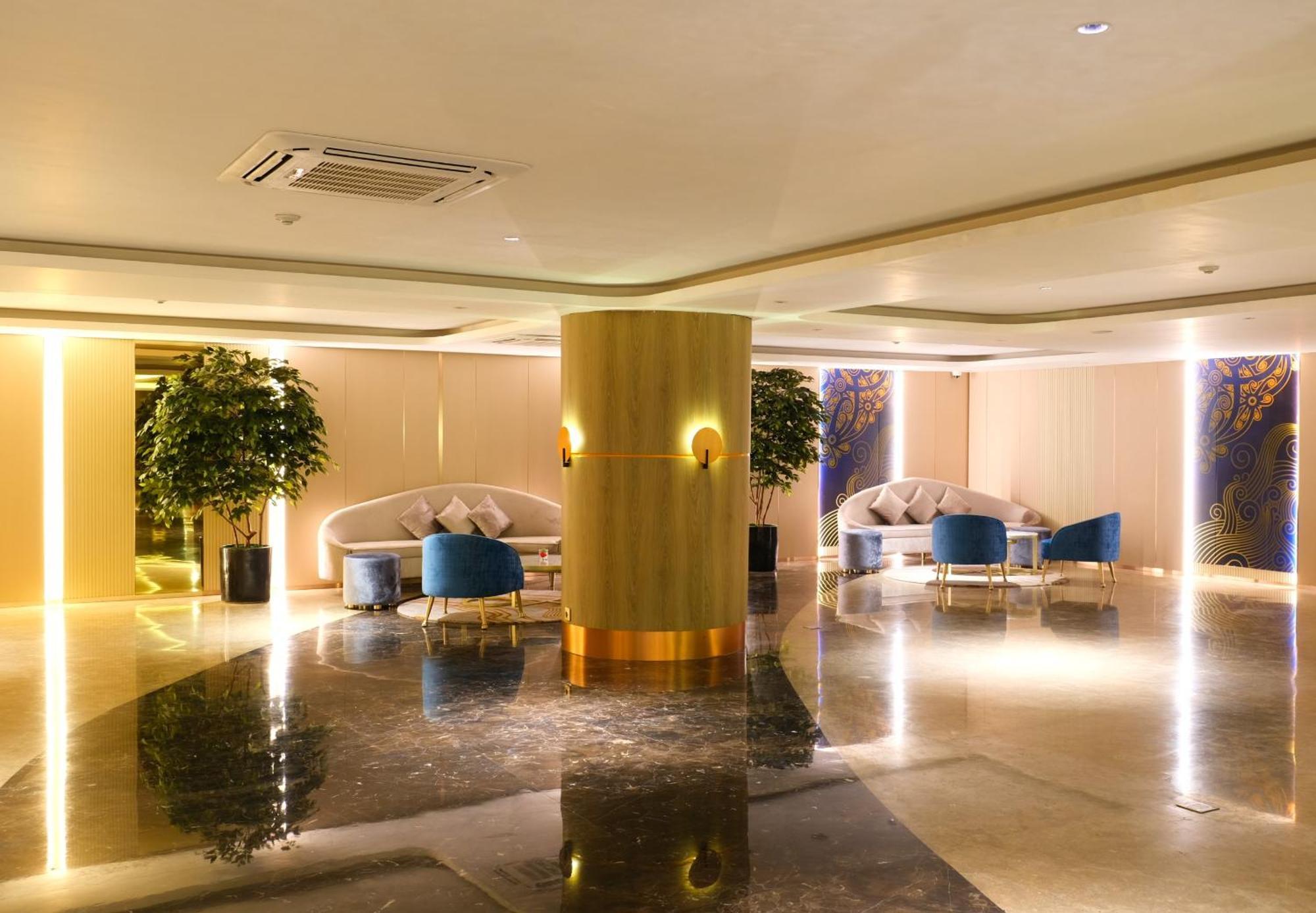 Pentacity Hotel Balikpapan ภายนอก รูปภาพ