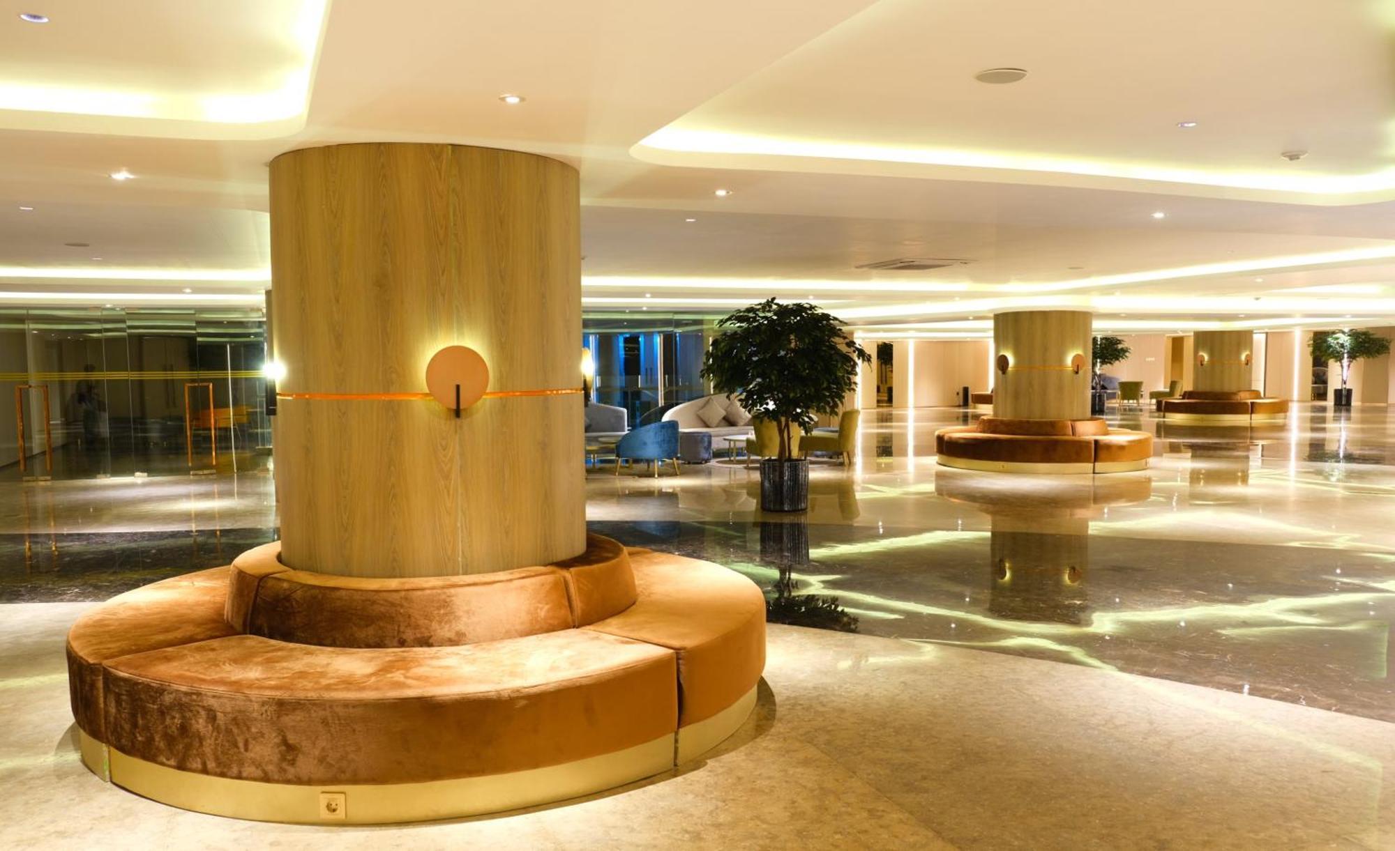 Pentacity Hotel Balikpapan ภายนอก รูปภาพ