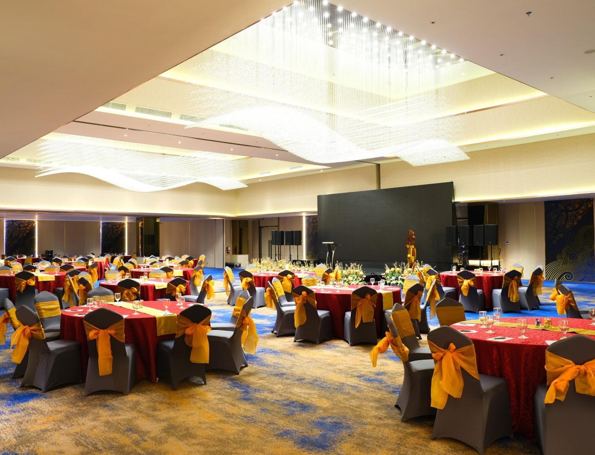 Pentacity Hotel Balikpapan ภายนอก รูปภาพ