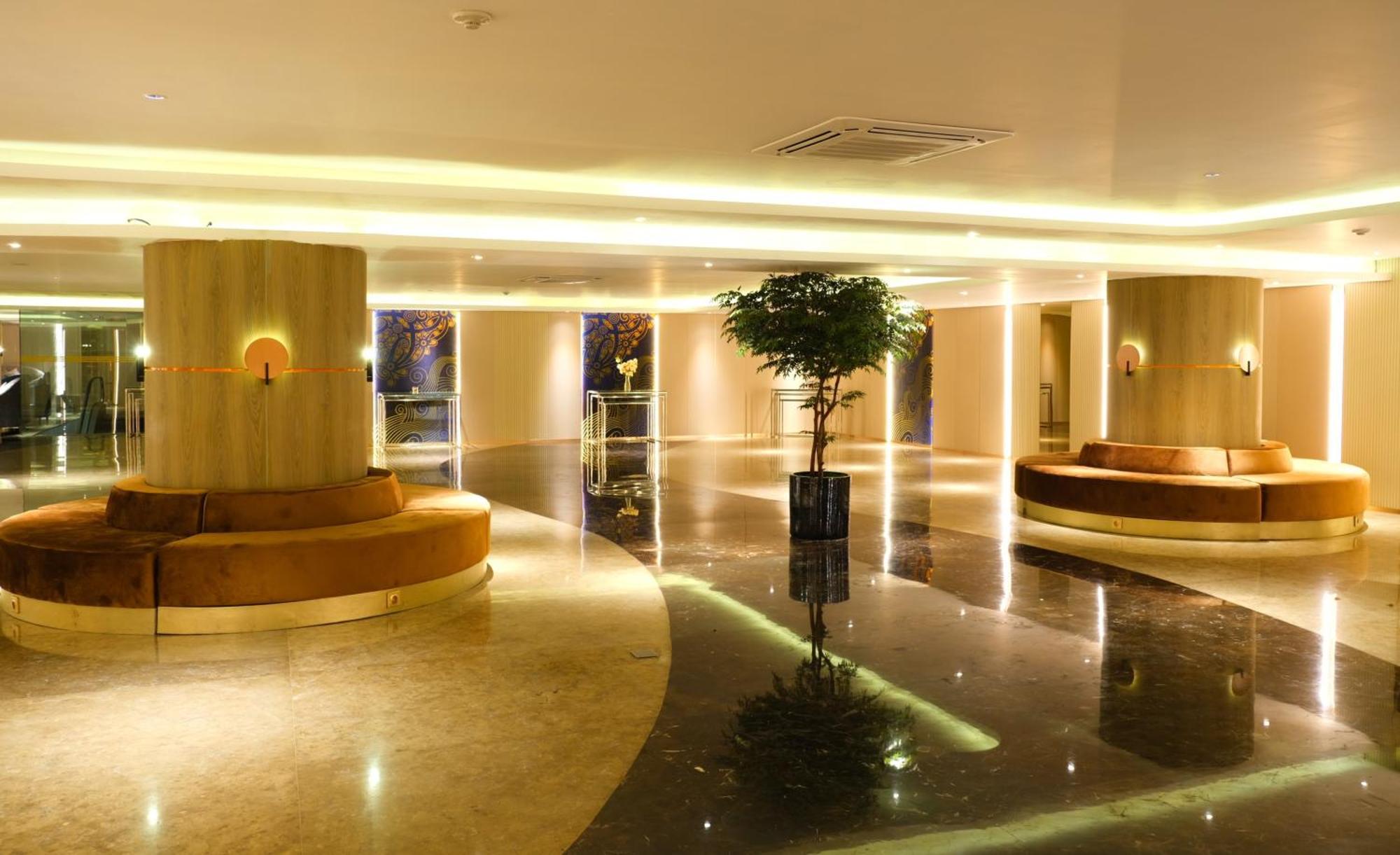 Pentacity Hotel Balikpapan ภายนอก รูปภาพ